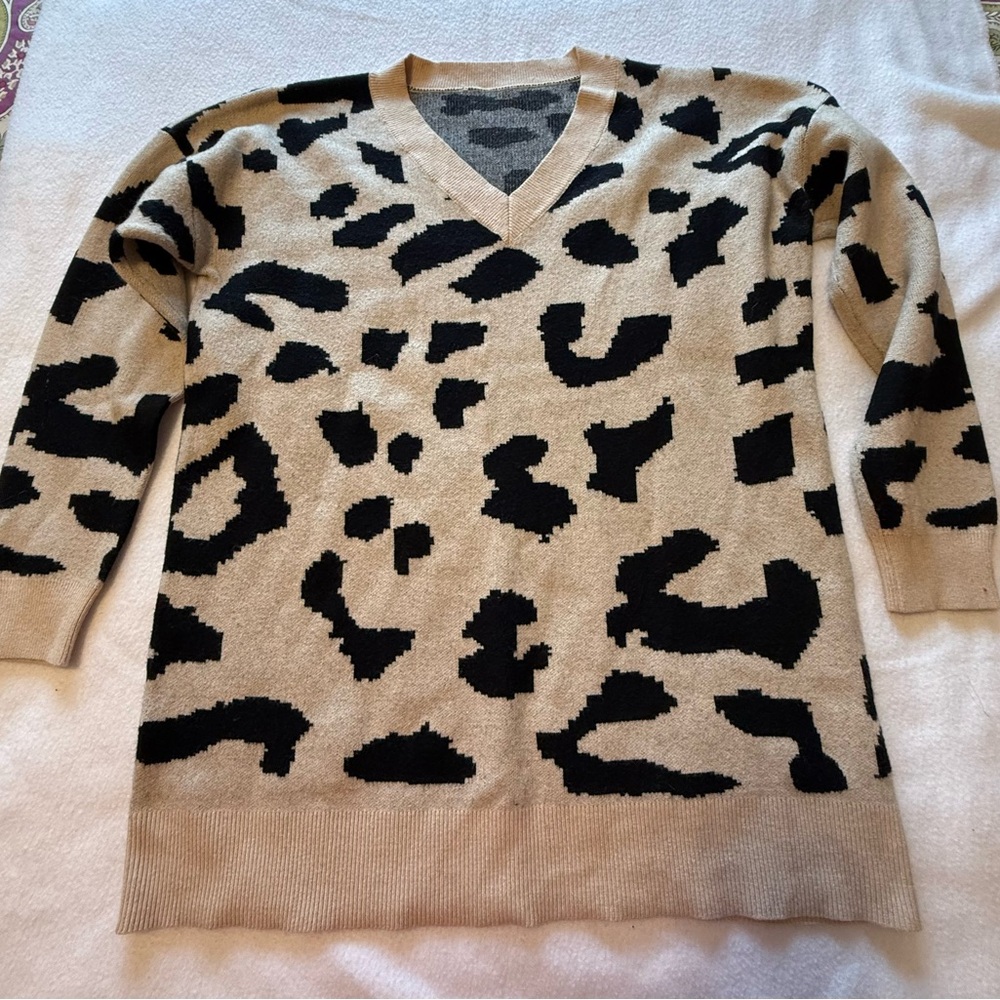 Leopard Print V-Neck Sweater